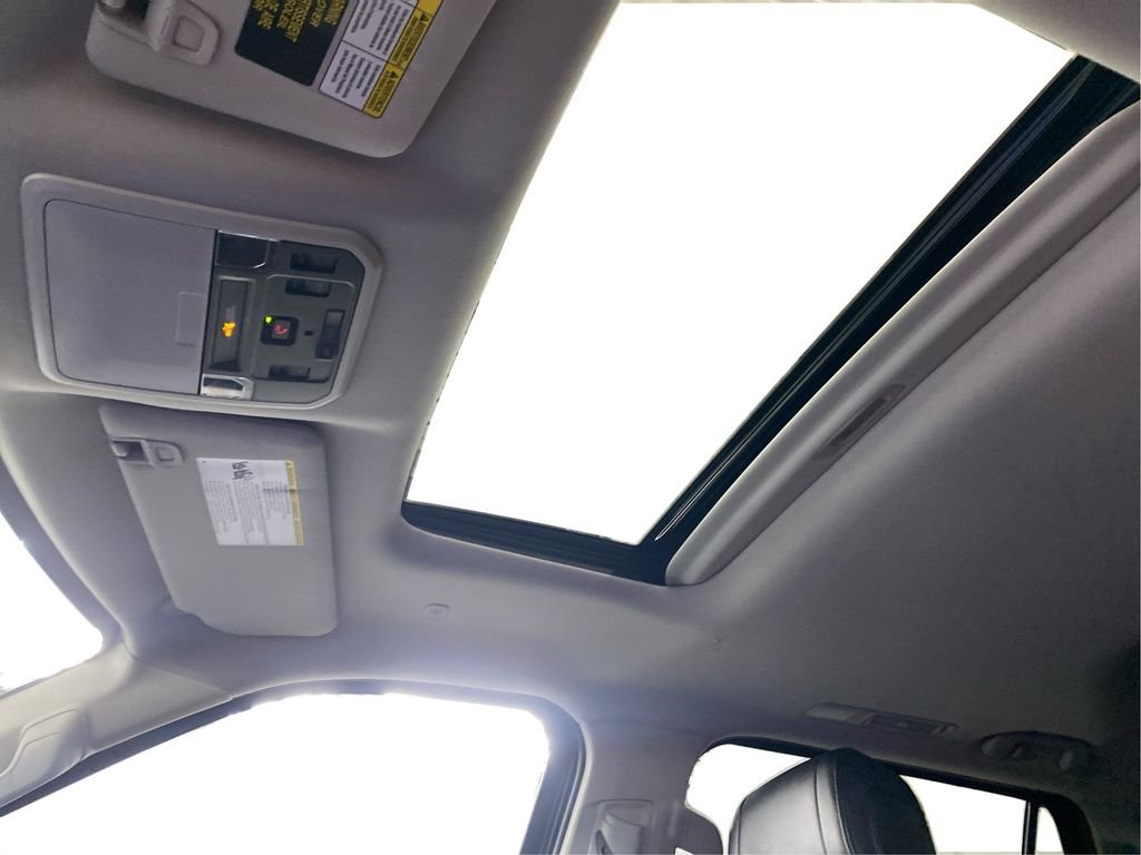 2023 Toyota Sequoia SR5 - Photo 10