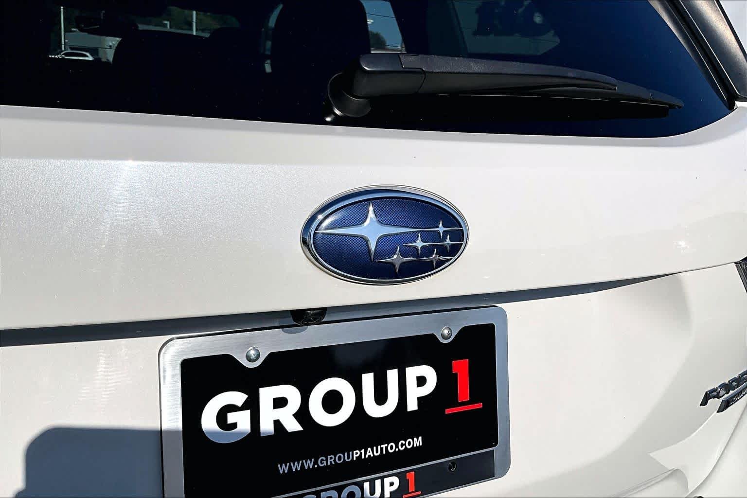 Used 2022 Crystal White Pearl Subaru Touring image 31