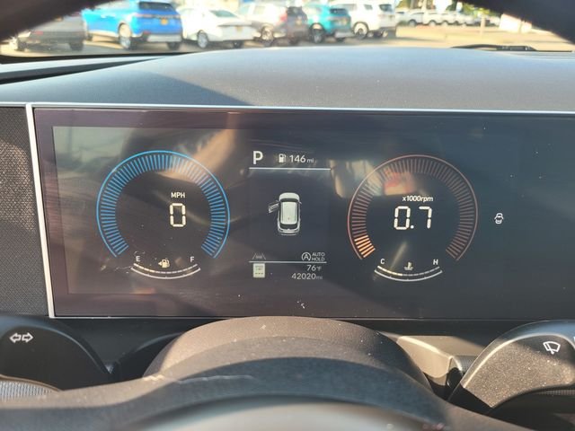 Used 2025 Red Hyundai SEL image 29