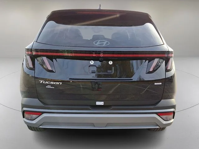 New 2025 Black Hyundai SEL Convenience image 6