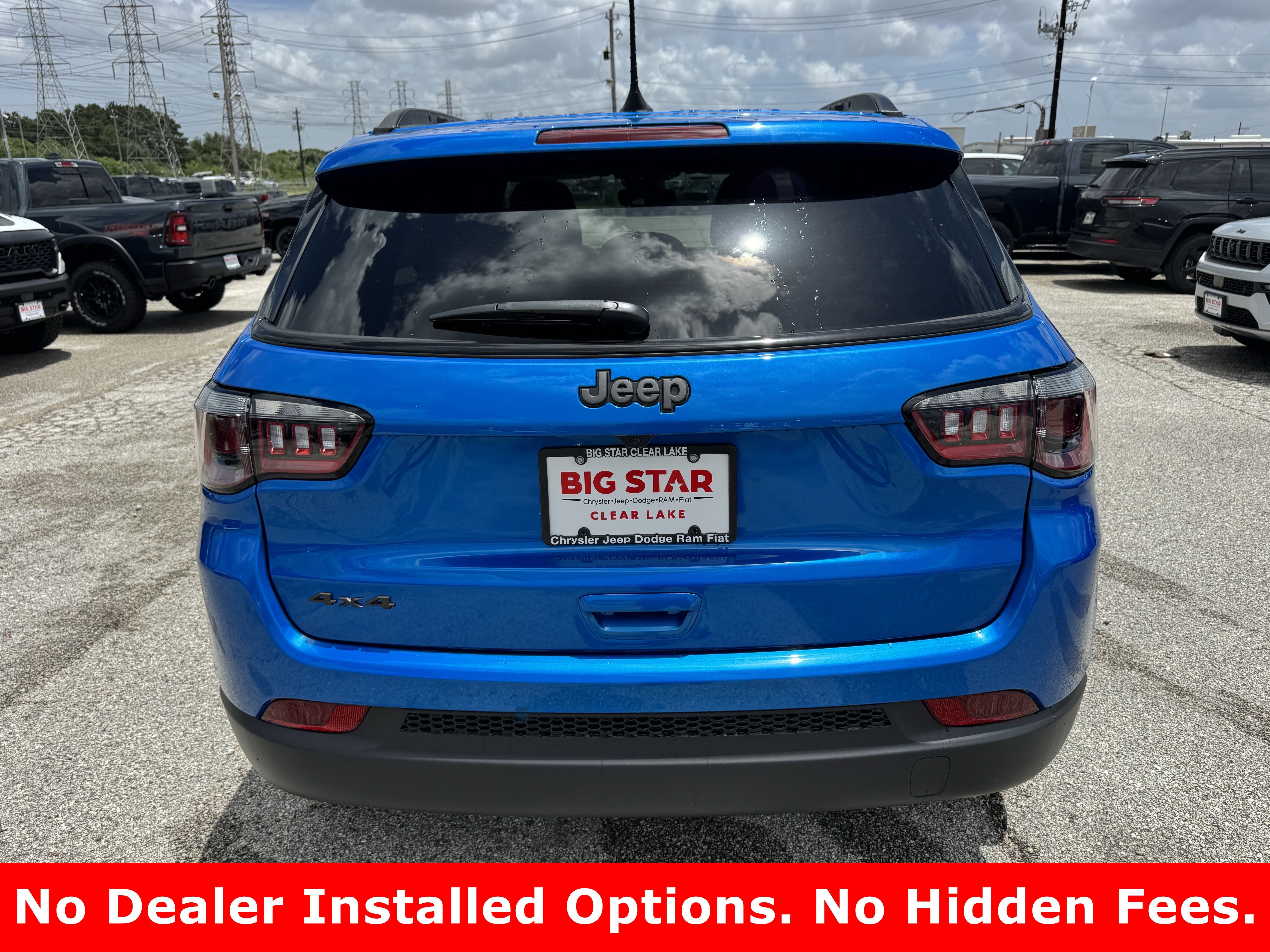New 2026 Hydro Blue Pearl-Coat Exterior Paint Jeep Latitude Altitude image 6