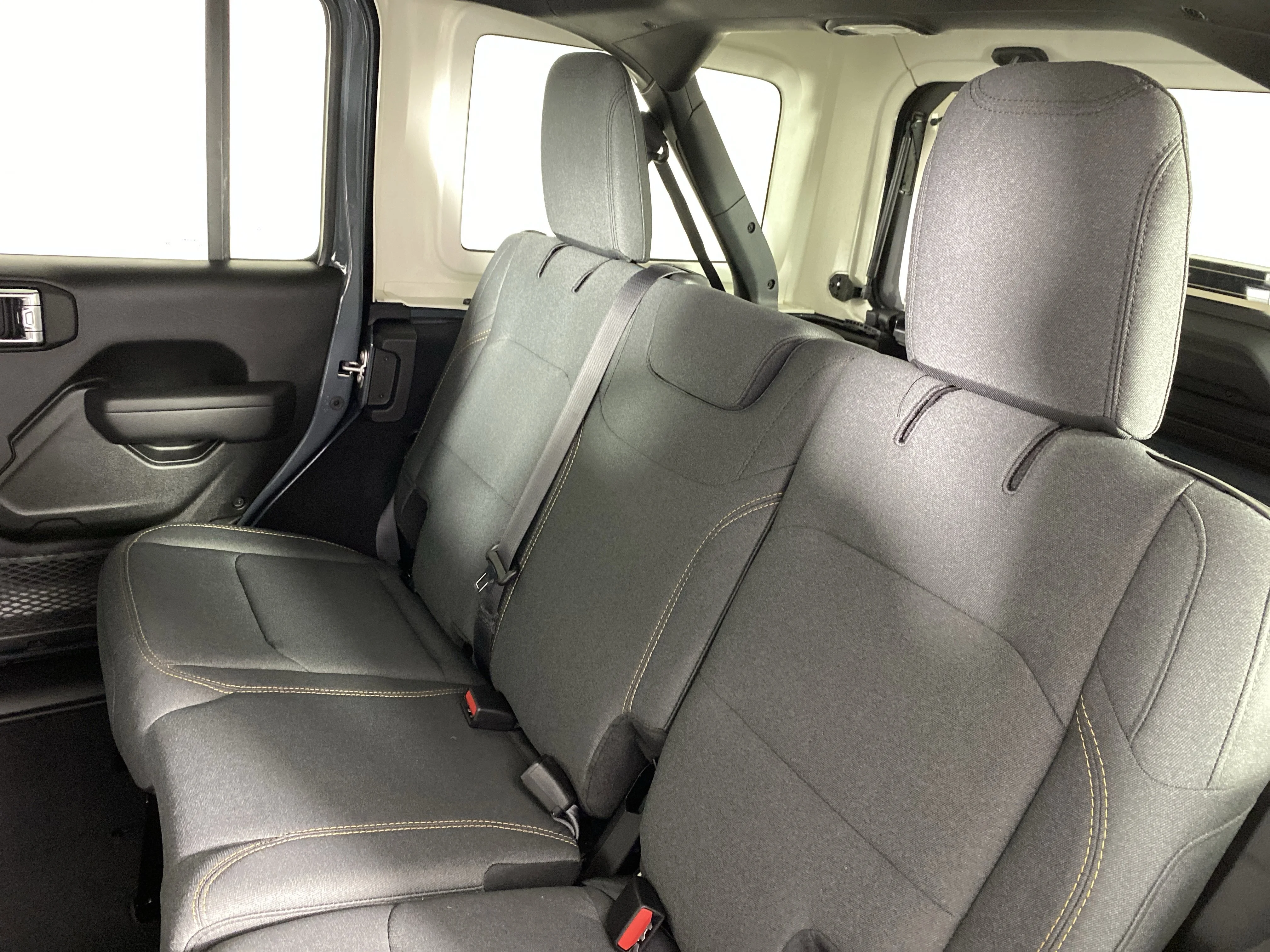New 2026 Anvil Clear-Coat Exterior Paint Jeep Sport S image 28