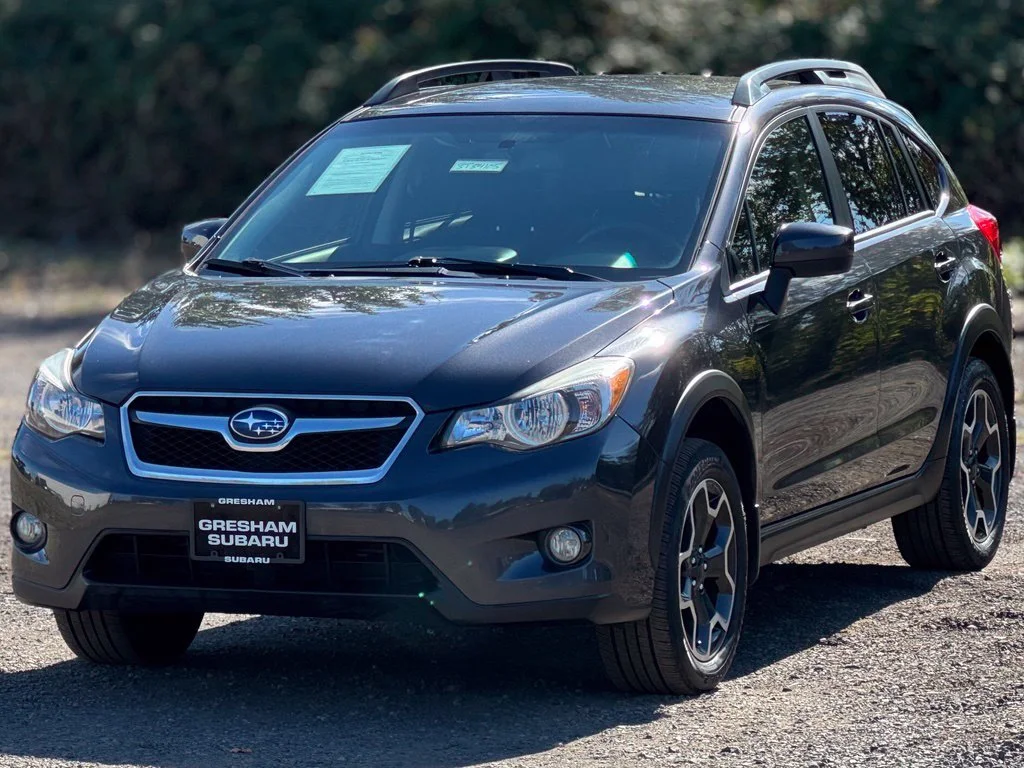 Used 2015 Dark Gray Metallic Subaru 2.0i Premium image 3