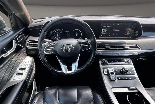 Used 2022 Gray Hyundai Calligraphy image 5