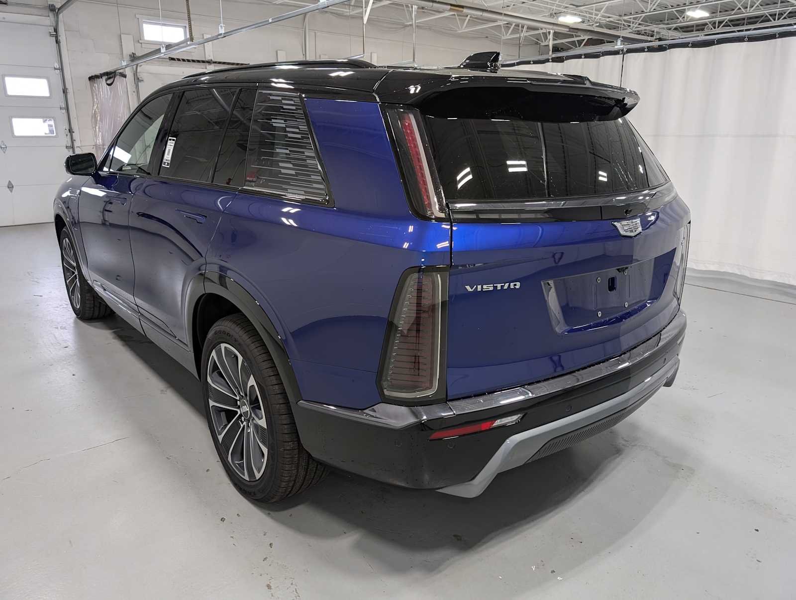 2026 Cadillac VISTIQ Sport - Photo 9