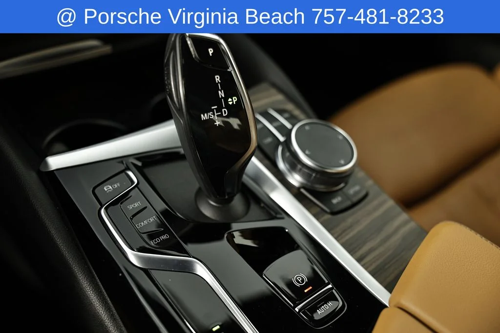 Used 2023 Gray BMW 540i xDrive image 39