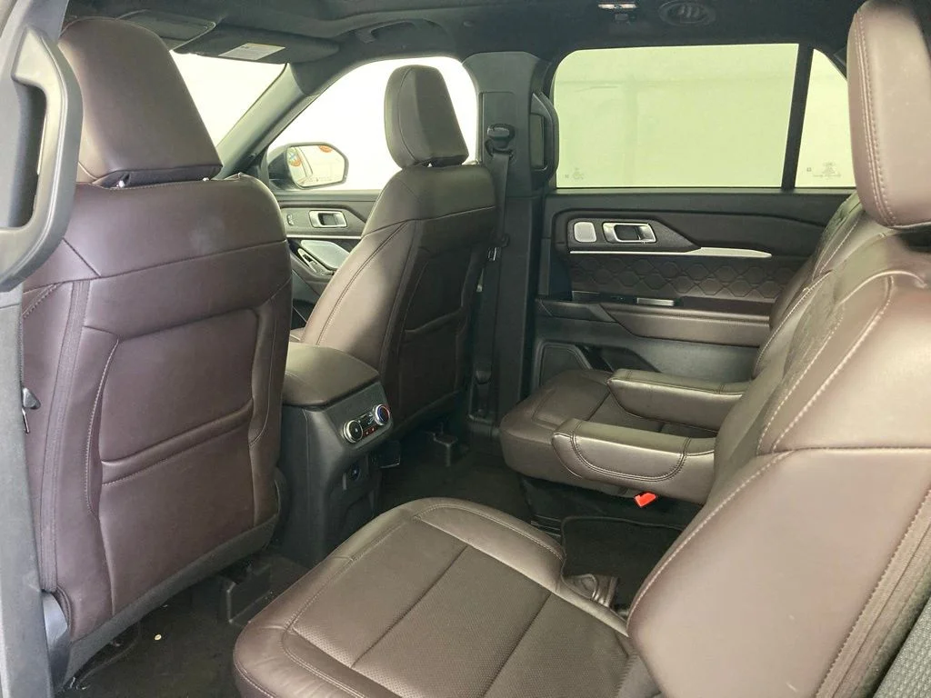 Used 2025 Black Ford Platinum image 16