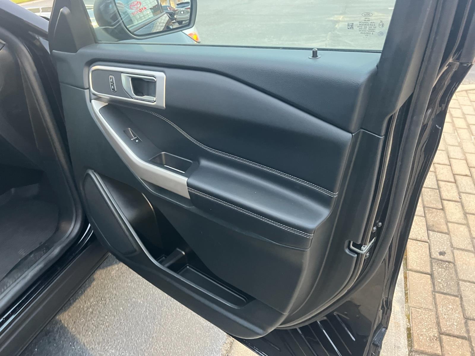 Used 2023 Agate Black Ford XLT image 15