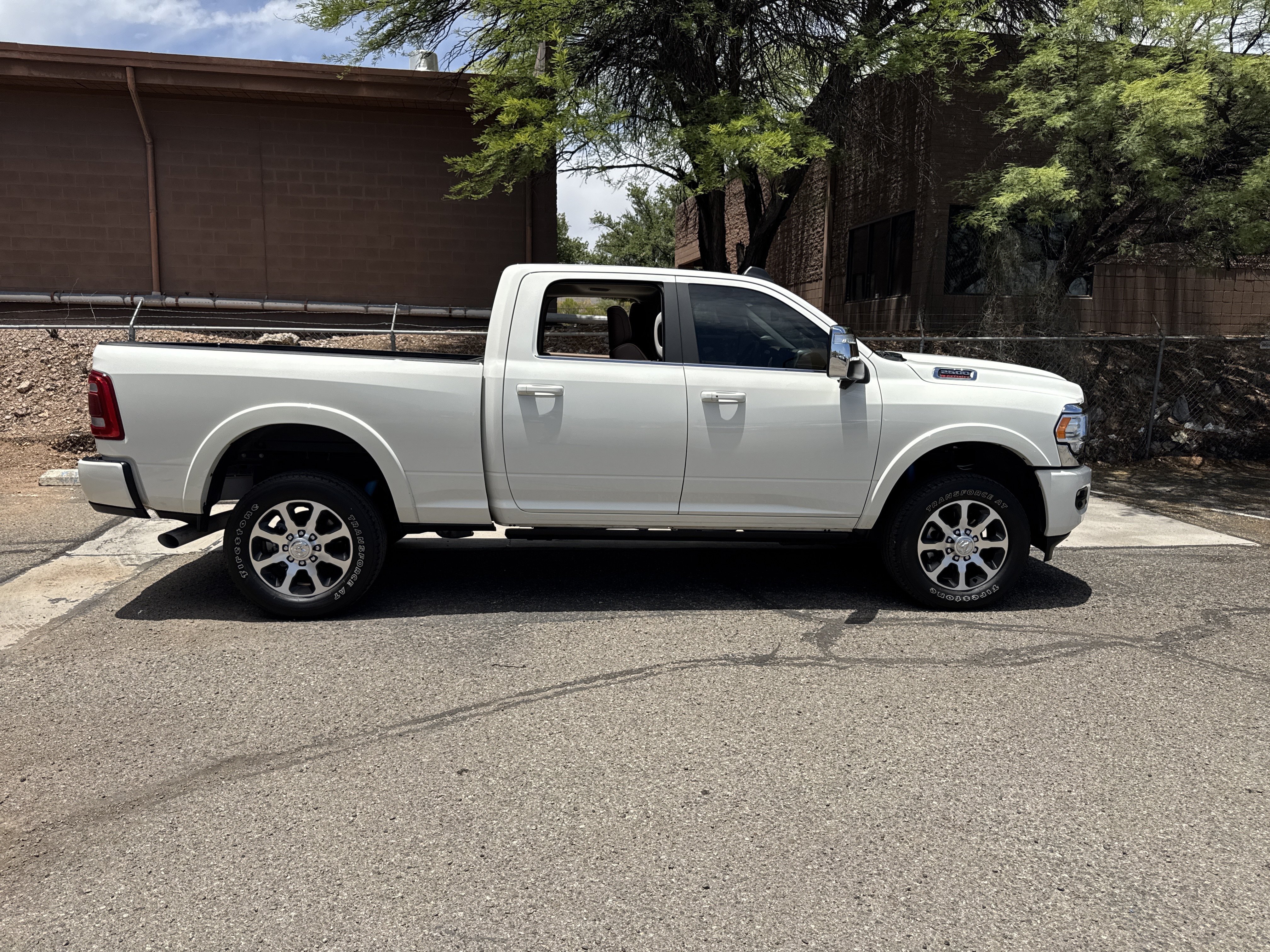 Used 2024 White RAM Longhorn image 8