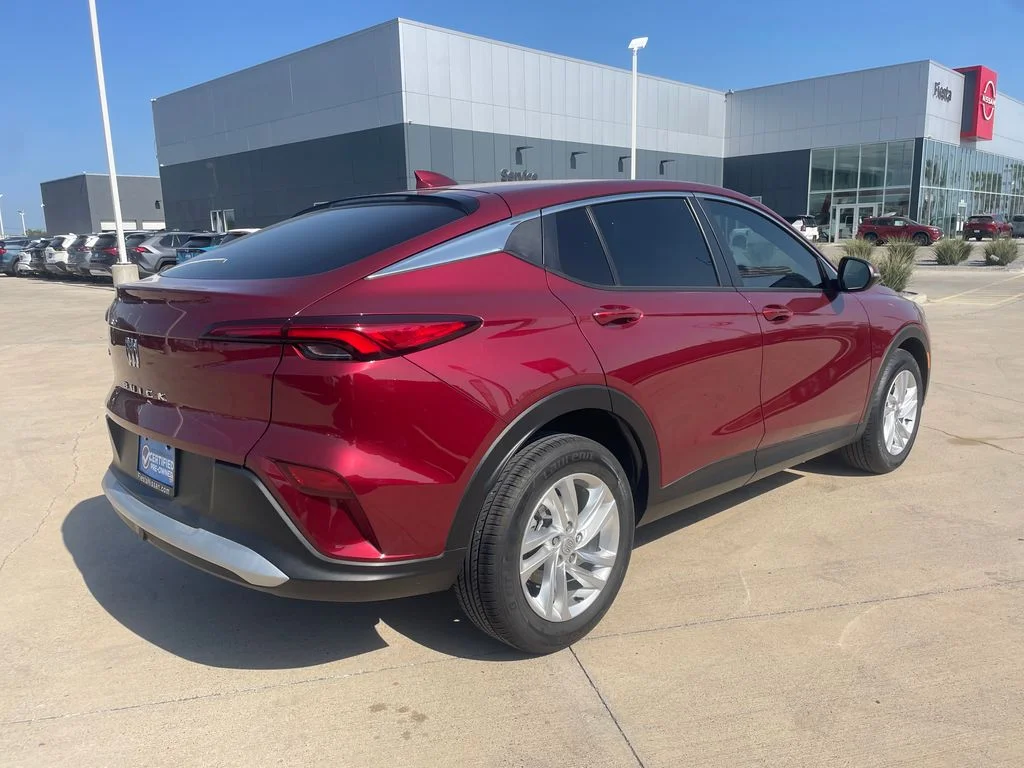 Used 2024 Red Buick Preferred image 5