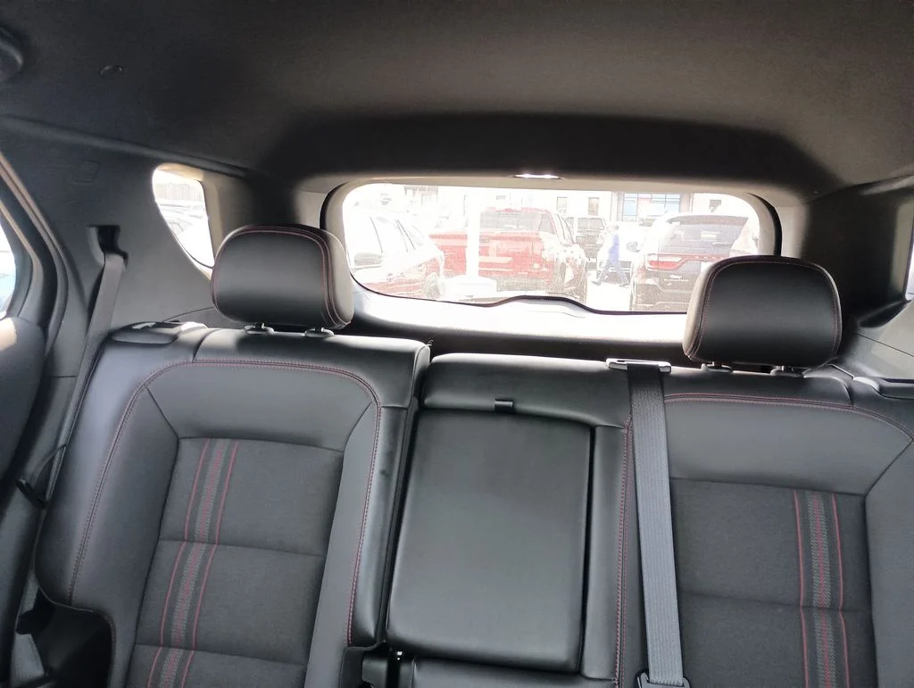 Used 2022 Red Chevrolet RS image 13