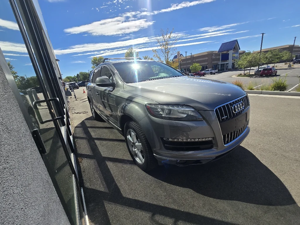 Used 2014 Graphite Gray Metallic Audi 3.0T Premium image 16