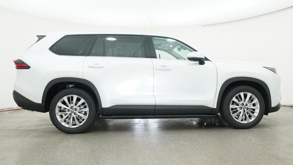 New 2026 Wind Chill Pearl Toyota Platinum image 16