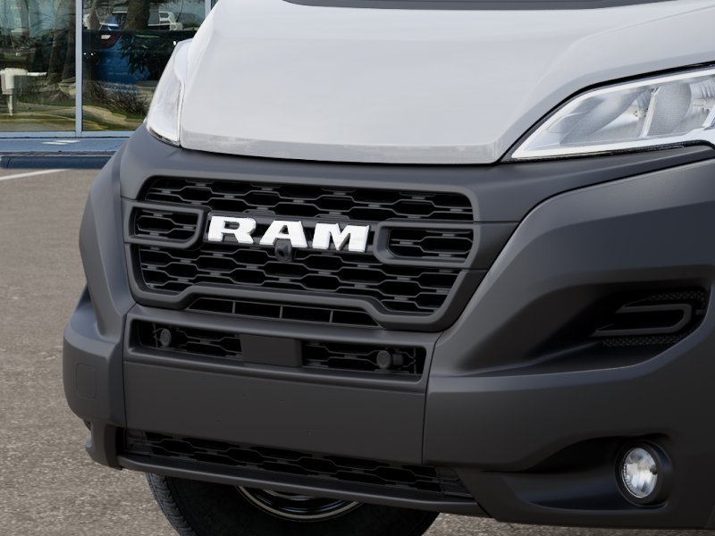 New 2026 Bright White Clearcoat RAM Tradesman image 37
