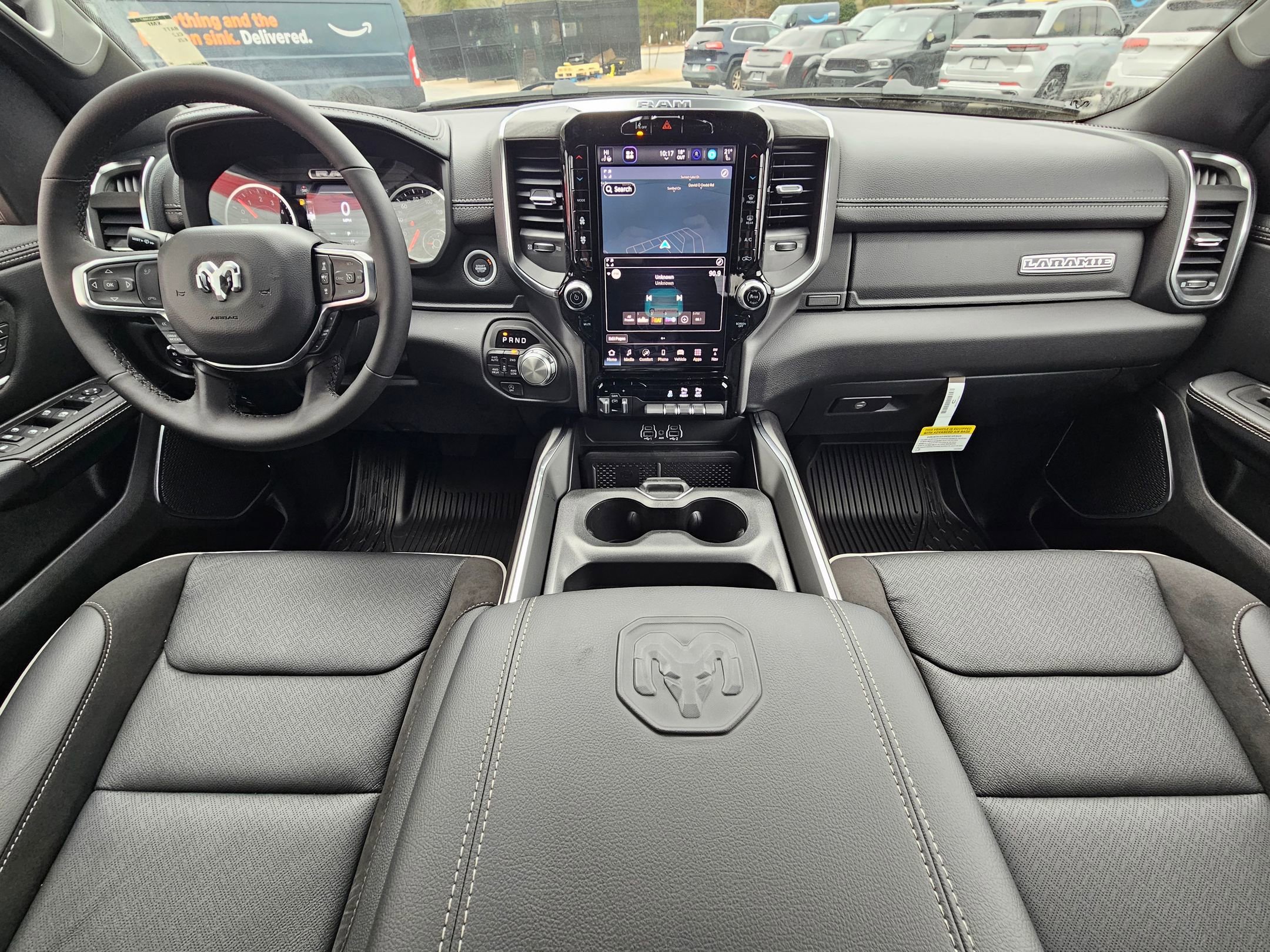 New 2026 Diamond Black Crystal Pearl-Coat Exterior Paint RAM Laramie image 9