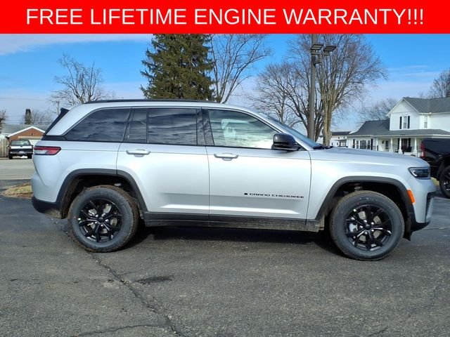 New 2026 Silver Zynith Exterior Paint Jeep Altitude image 8