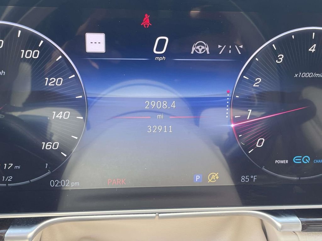 Used 2022  Mercedes-Benz S 580 image 42
