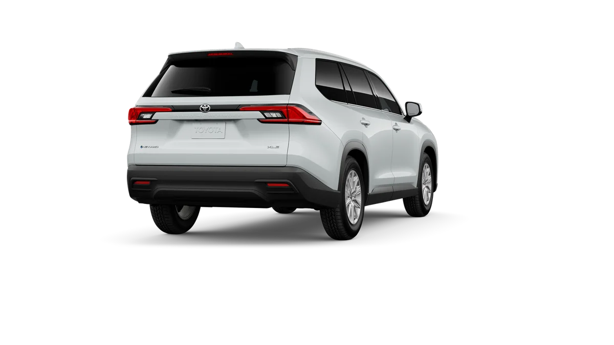 New 2026 Wind Chill Pearl Toyota Hybrid XLE image 9
