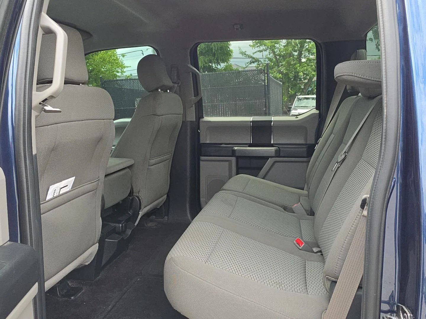 Used 2017 Blue Jeans Ford XLT image 10