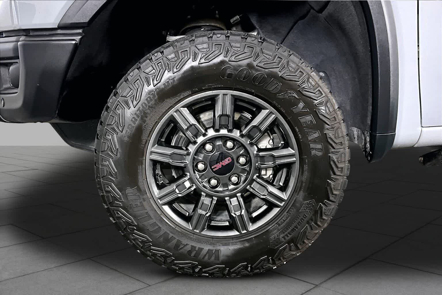 2024 GMC Sierra 1500 AT4X - Photo 11