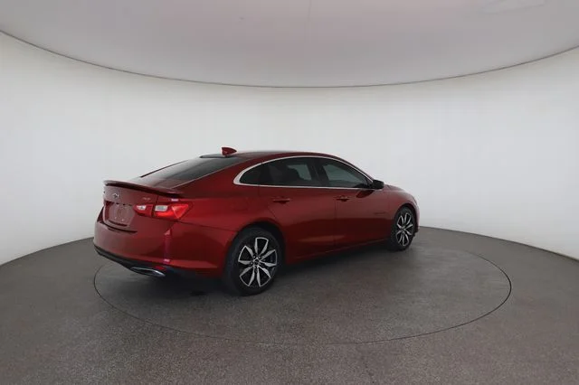 Used 2021 Red Chevrolet RS image 19