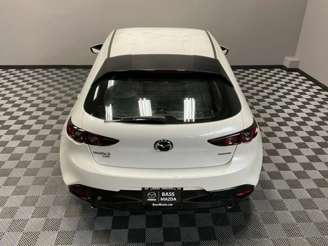 Used 2019 White Mazda Base image 12