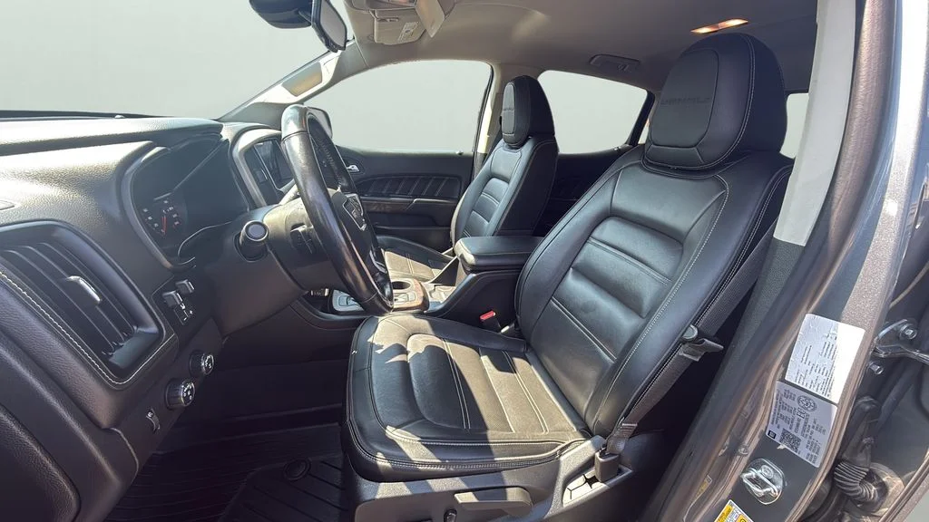 Used 2022 Gray GMC Denali image 12