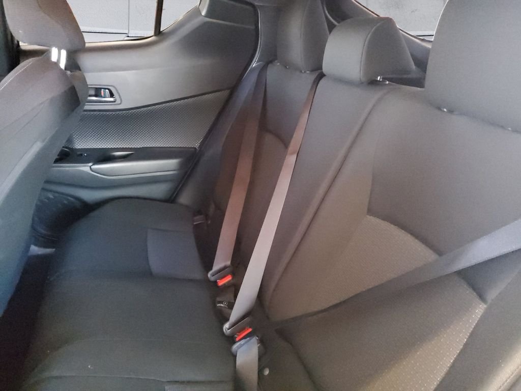 Used 2019 Gray Toyota XLE image 18