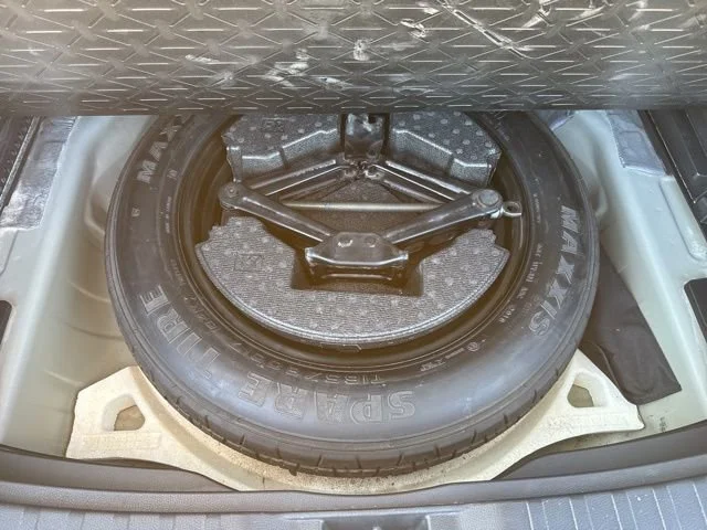2019 Toyota RAV4 LE - Photo 39