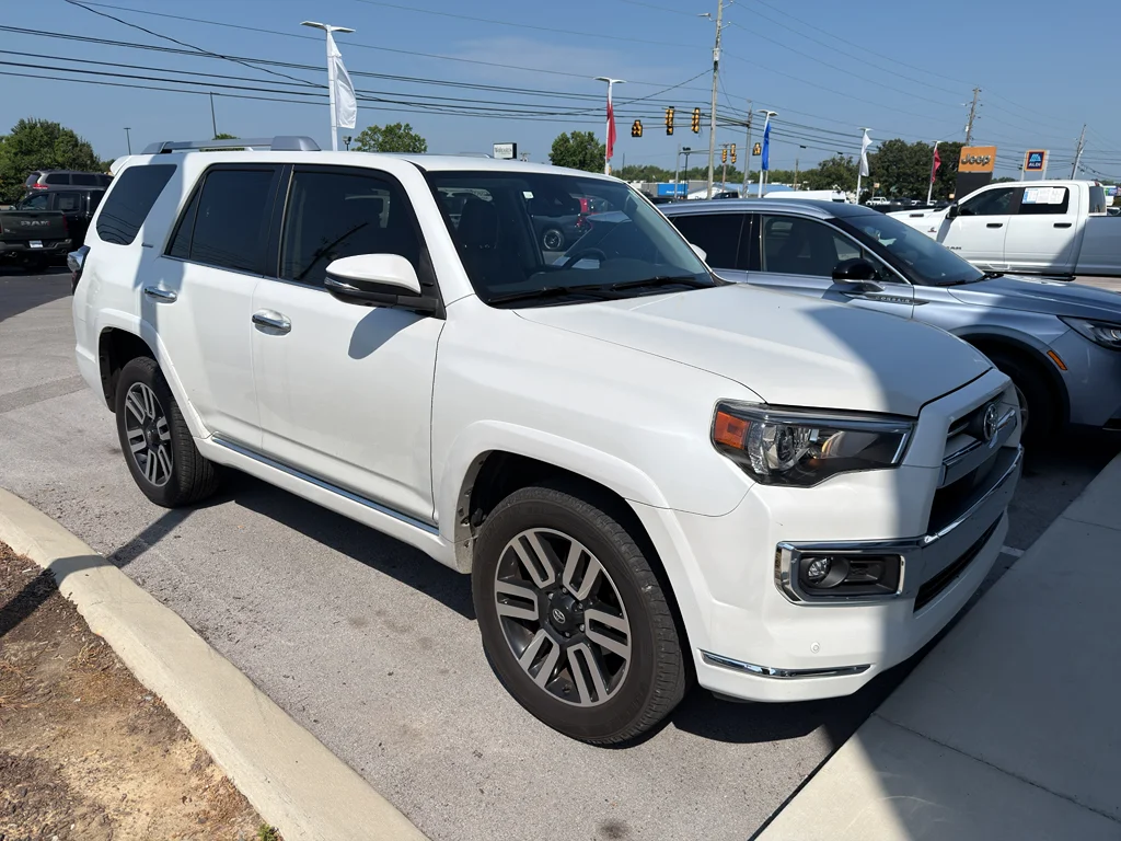 Used 2024 Wind Chill Pearl Toyota Limited image 3