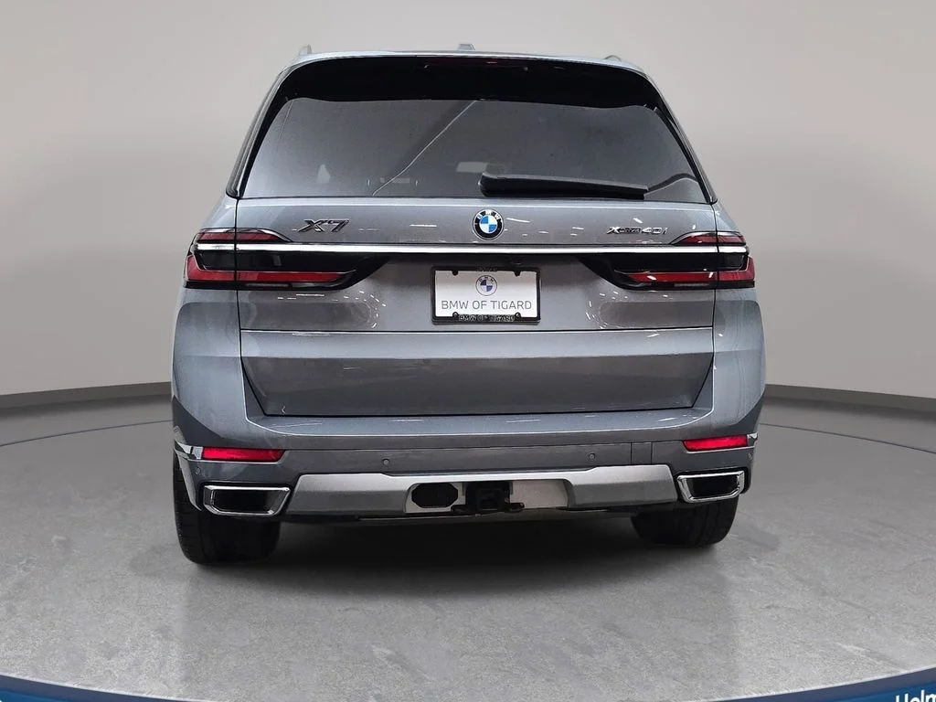 Used 2024 Skyscraper Gray Metallic BMW xDrive40i image 7