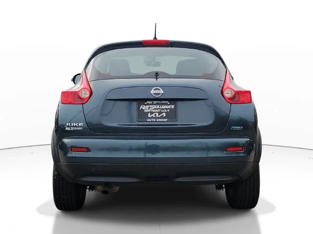 Used 2014 Blue Nissan S image 5
