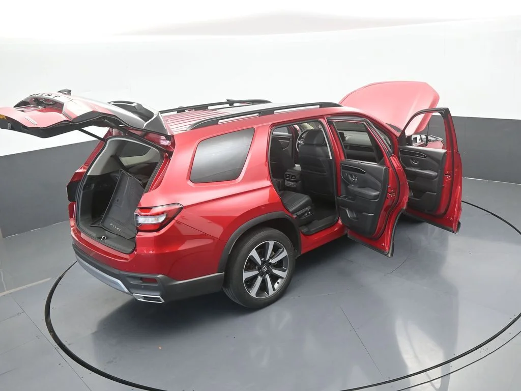 Used 2024 Radiant Red Metallic II Honda Touring image 76
