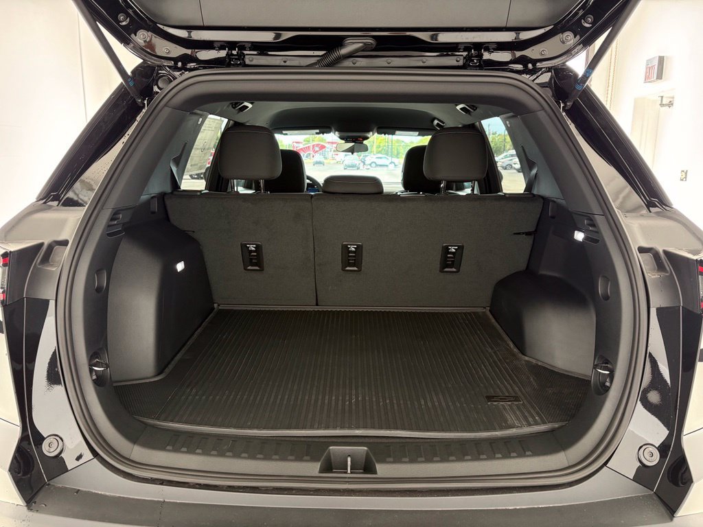 2027 Chevrolet Equinox LT - Photo 36