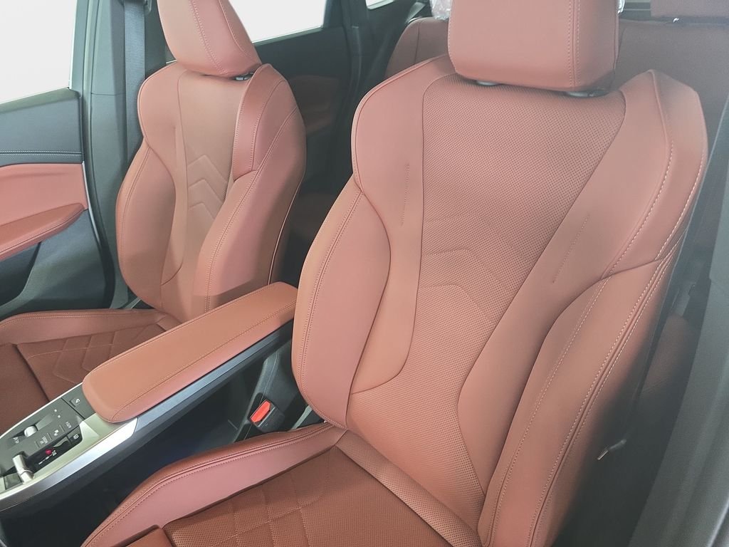New 2026 Dune Grey Metallic BMW xDrive28i image 9
