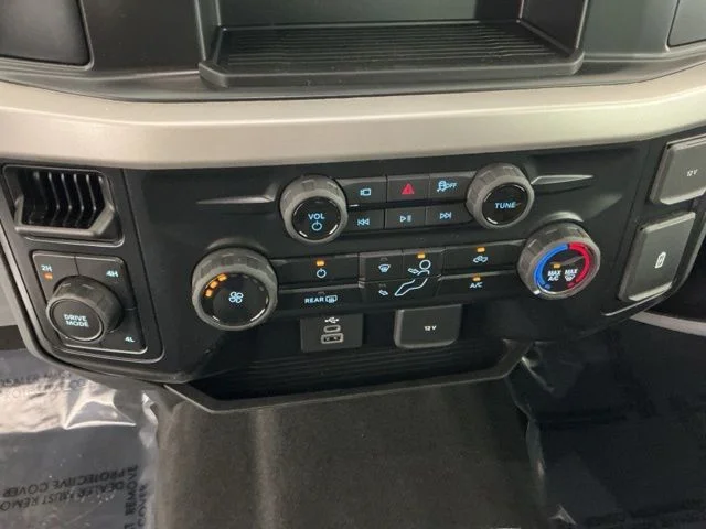 New 2026 Agate Black Metallic Ford XL image 22