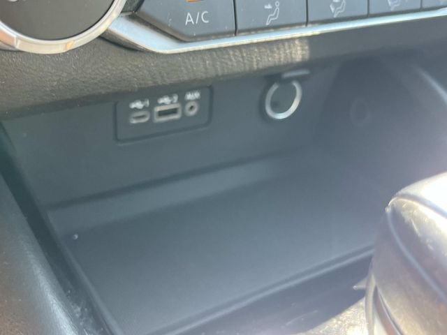 Used 2024 Blue Nissan 2.5 SR image 33