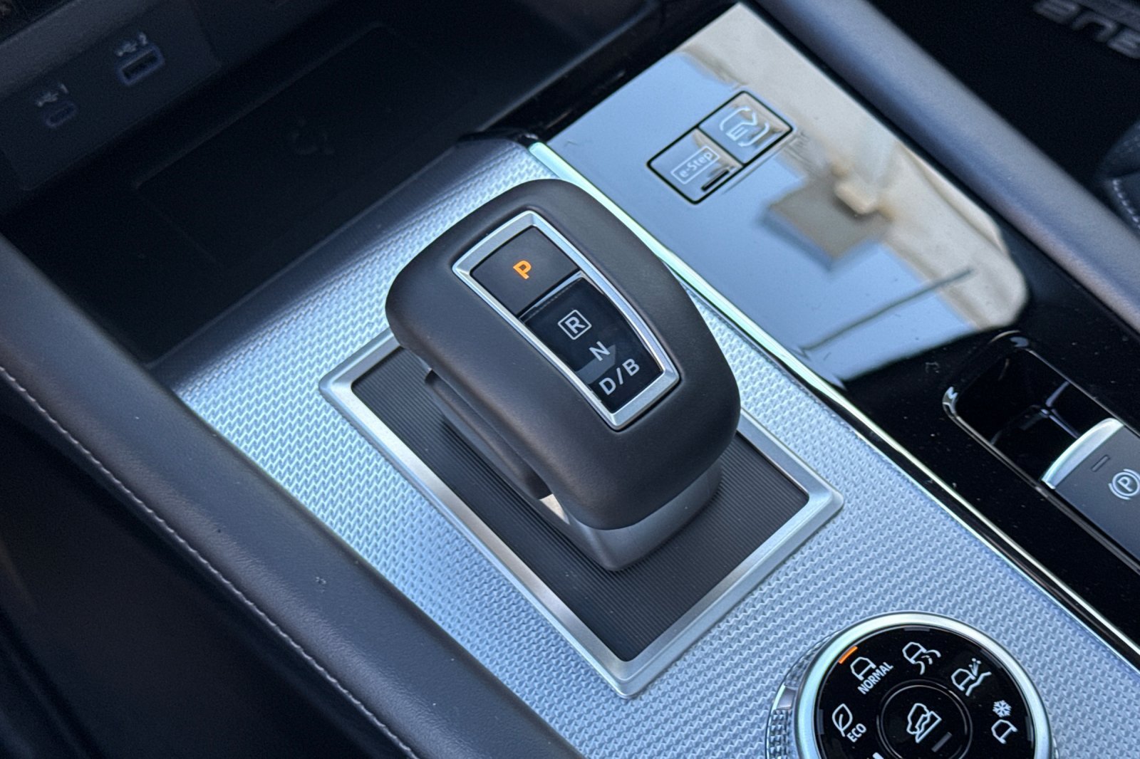 New 2026 Cosmic Black Nissan Platinum image 19