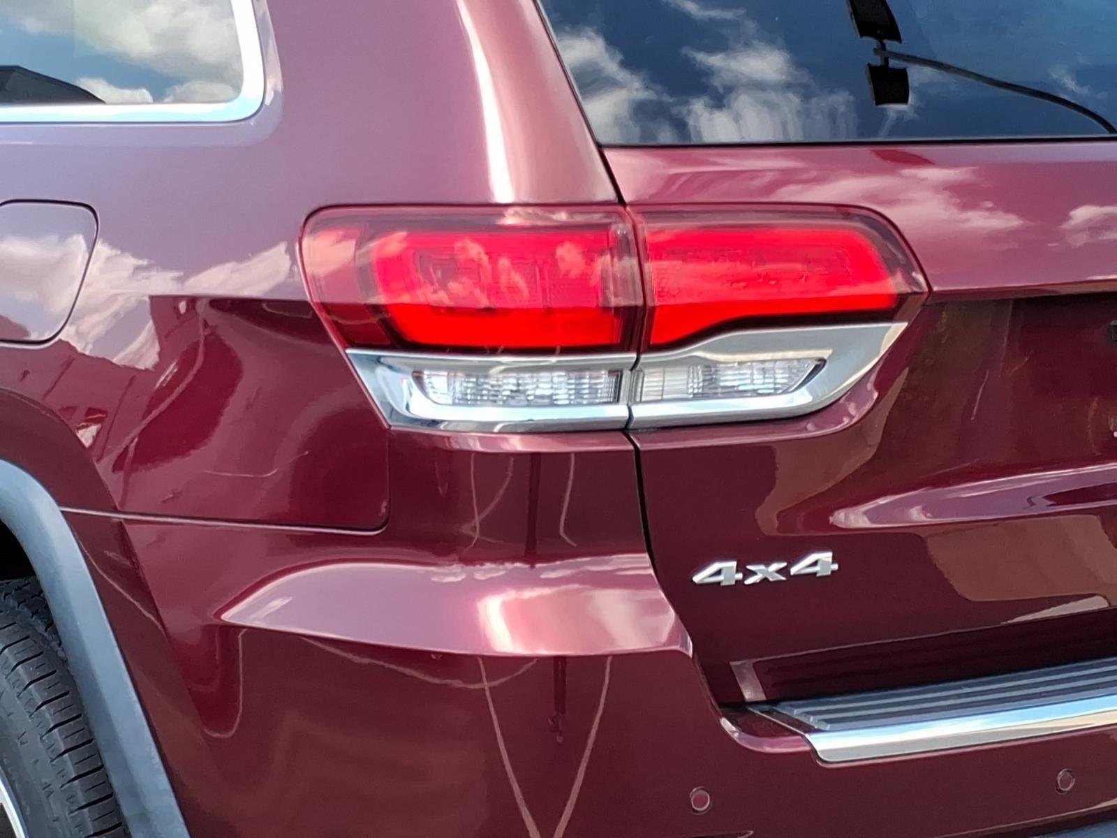 Used 2020 RED JEEP LIMI image 14