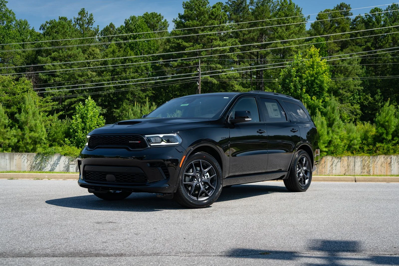 New 2026 Diamond Black Clear-Coat Exterior Paint Dodge GT Plus HEMI V8 image 1