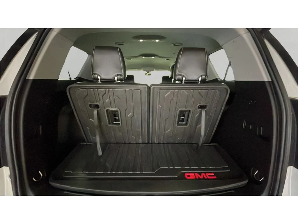 Used 2020 White Frost Tri-Coat GMC SLT image 18