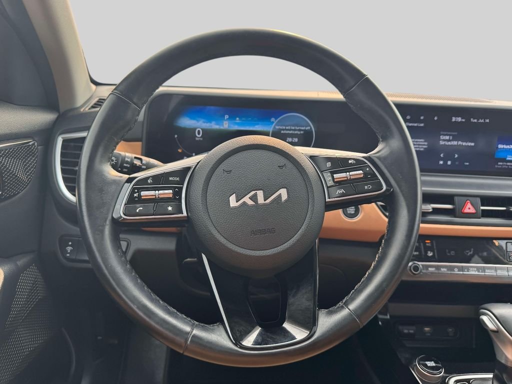 Used 2024 Black Kia EX image 12