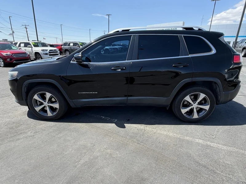 Used 2019 Diamond Black Cry Jeep Limited image 6
