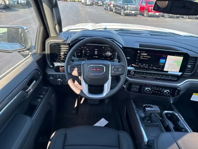 2026 GMC Sierra 1500 SLT - Photo 15