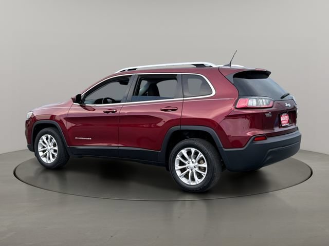 Used 2019  Jeep Latitude image 6