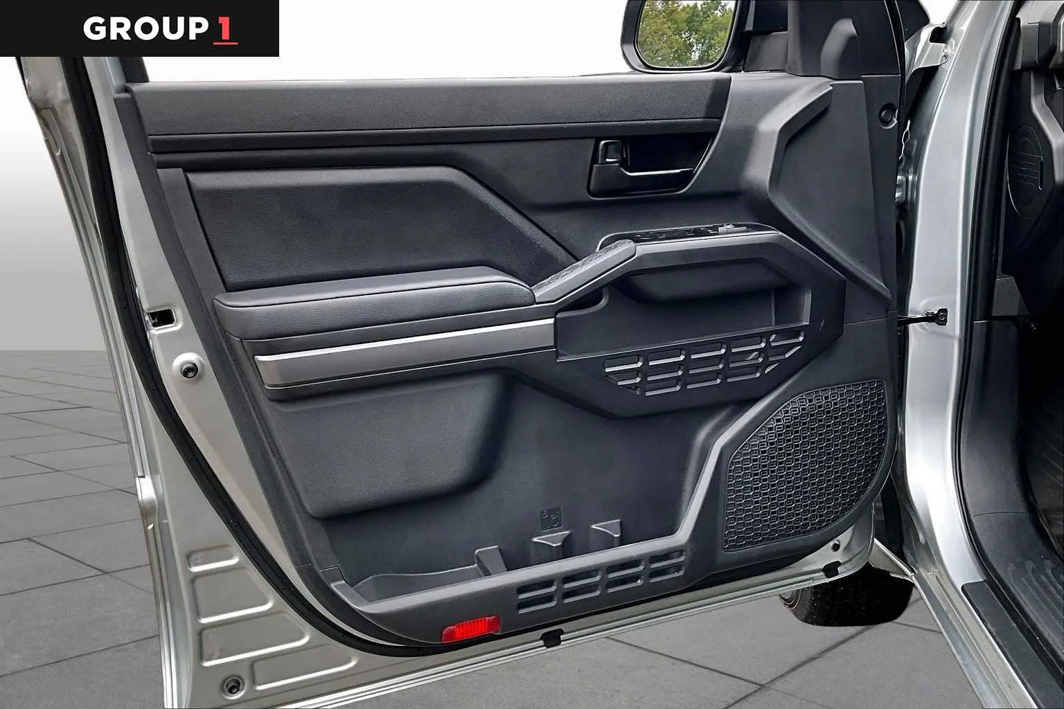 2025 Toyota Tacoma SR5 - Photo 22