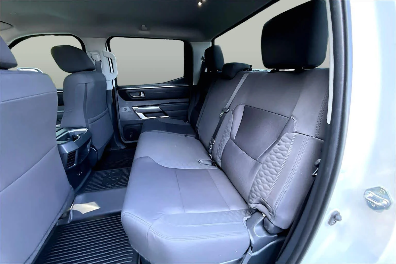 Used 2024 Ice Cap Toyota SR5 image 19