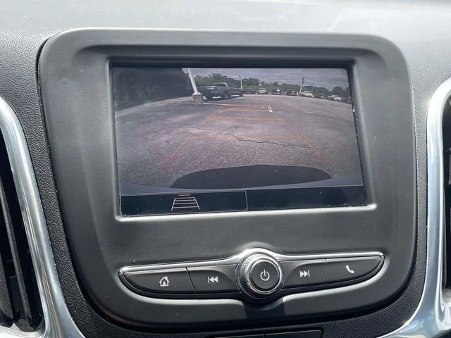Used 2023 White Chevrolet LT image 27