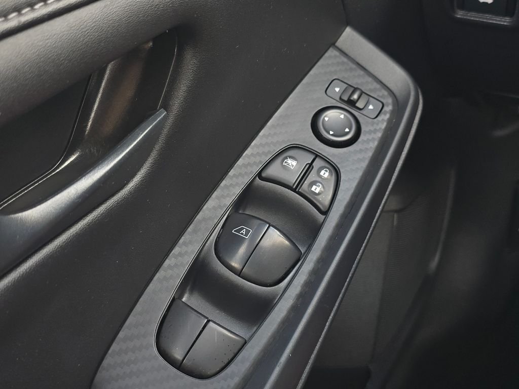Used 2025 Black Nissan S image 27