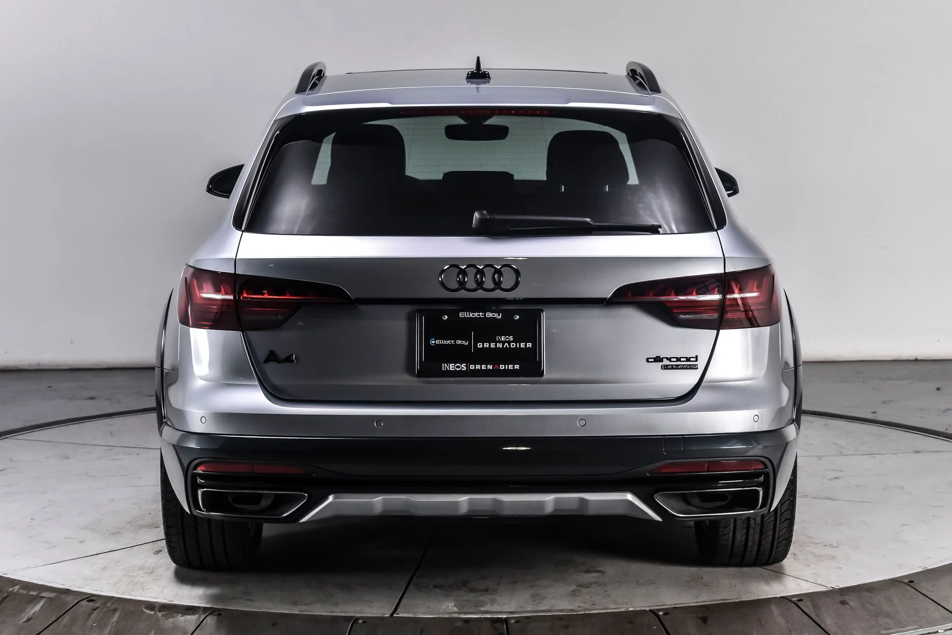 Used 2023 Florett Silver Metallic Audi 45 Premium Plus image 5